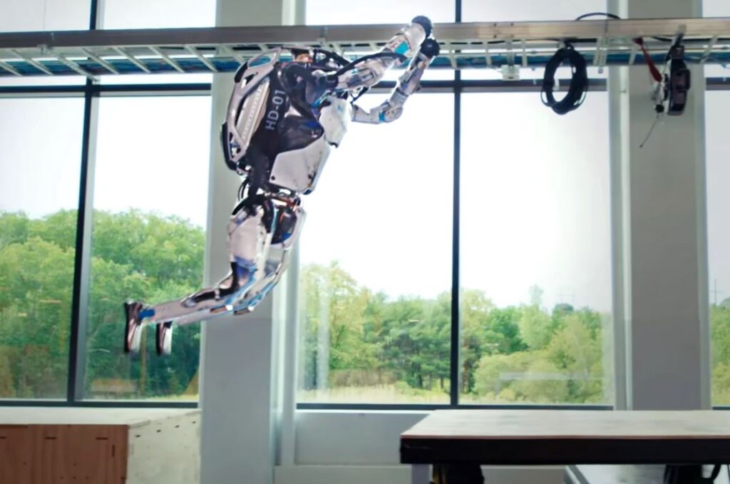 Robots Saltando de un obstaculo hacia otro