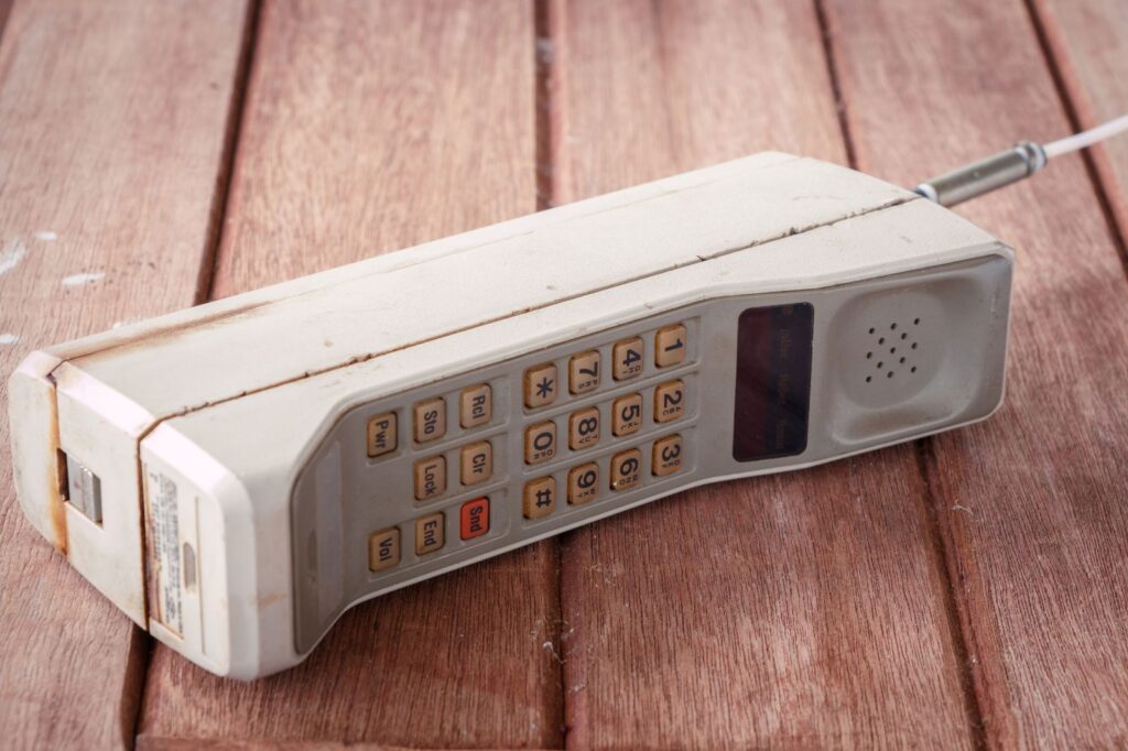 DynaTAC 8000X. El primer teléfono móvil de la historia