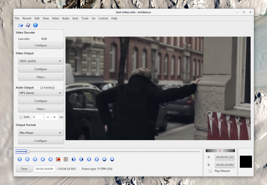 Editando escena de cortometraje en las calles de londres