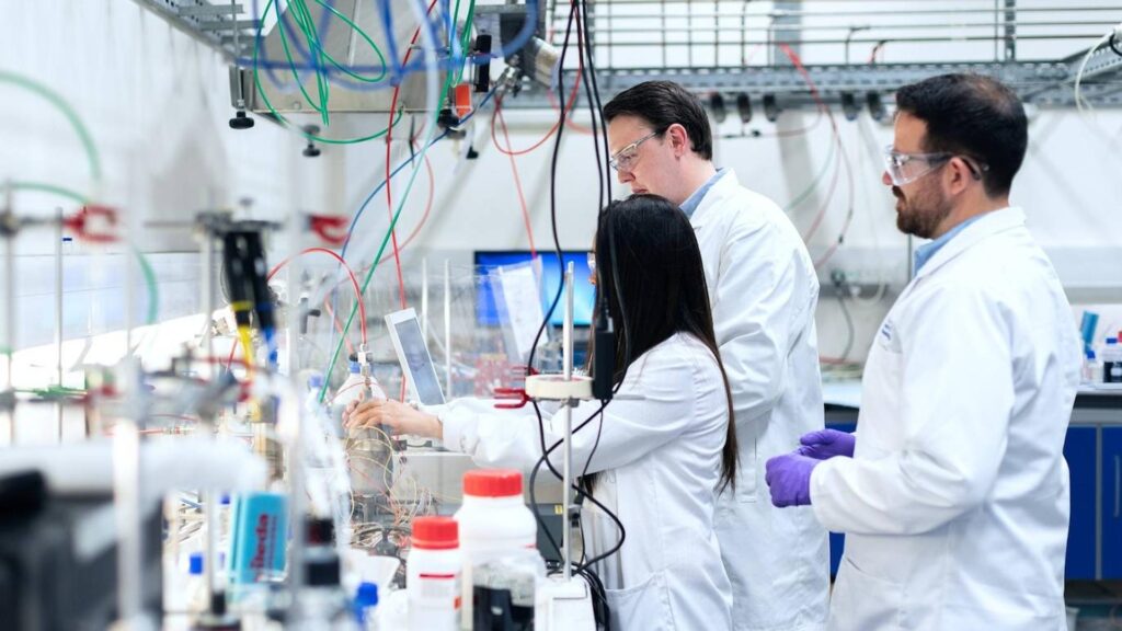 Colaboracion cientifica en el proyecto mas ambicioso del mundo egee-II