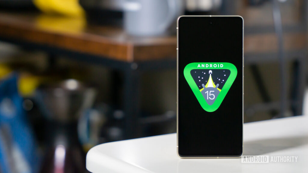 Android 15 ofrecerá mejoras en la experiencia de usuario, con un enfoque en la optimización de la batería y la eficiencia de las aplicaciones
