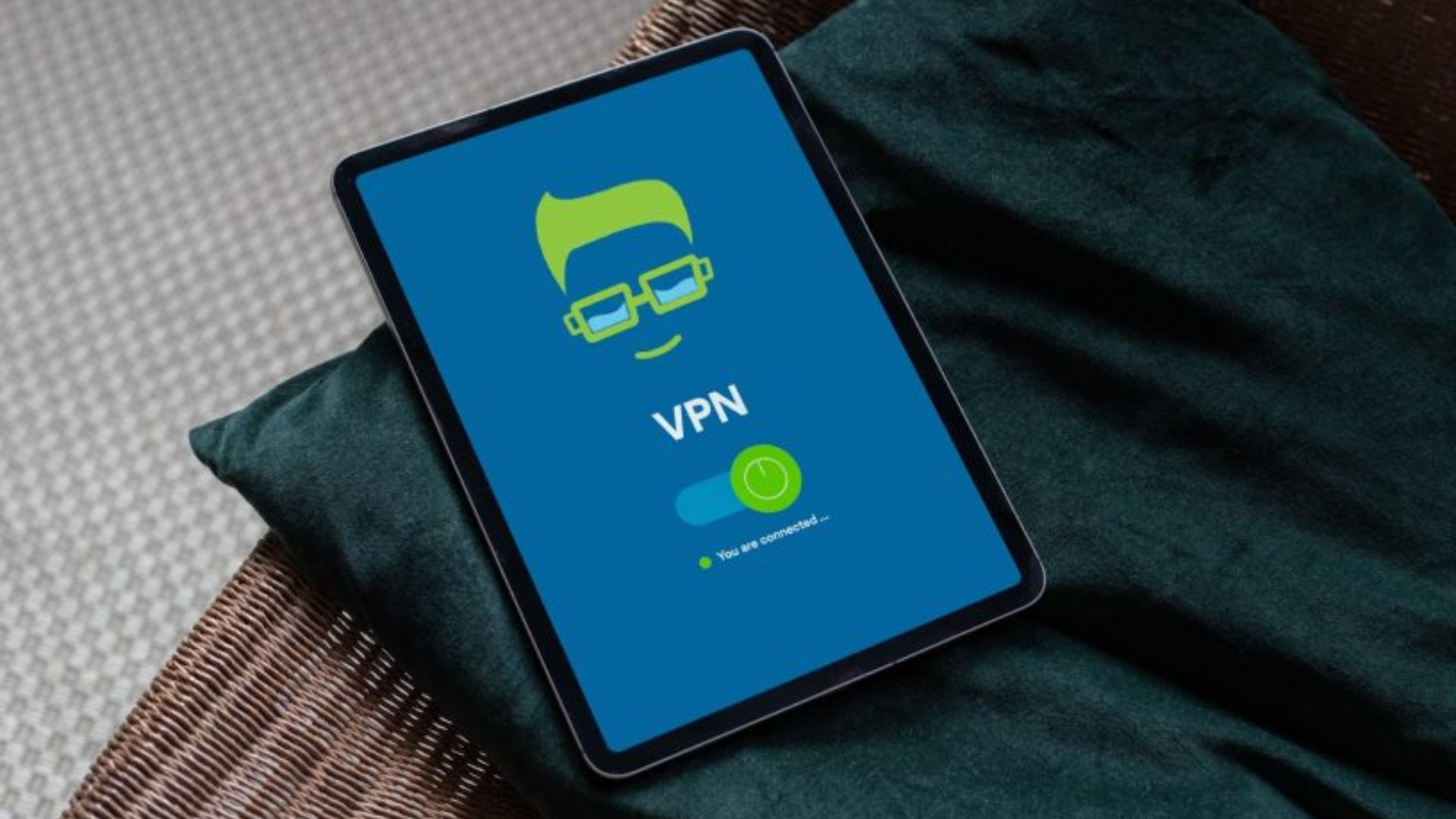 Cómo Usar una VPN en tu Móvil Android y iOS: Qué es y Cómo Configurarla