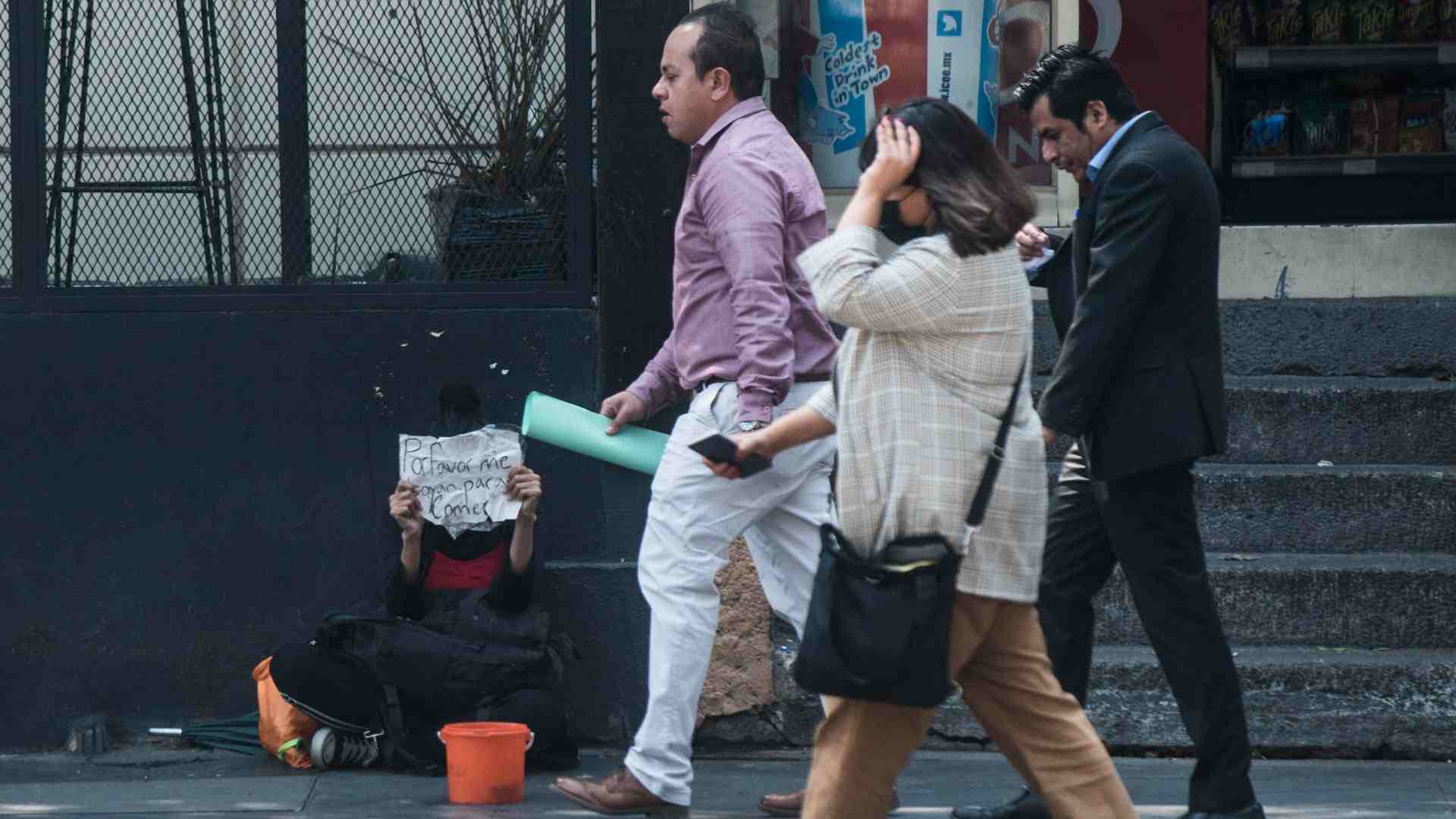 Te explicamos a que clase social perteneces según tu salario y a cómo tu nivel de ingresos influye en tu calidad de vida y tus oportunidades.