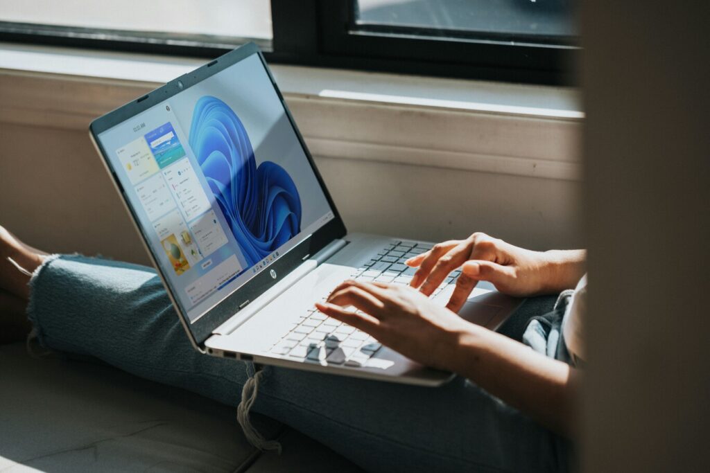 Esta mañana no podía conectarme a la WiFi con mi PC, con Windows 11. Tras probar varios trucos, Microsoft me lo solucionó fácilmente